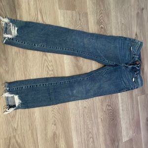 dark washed skinny jeans